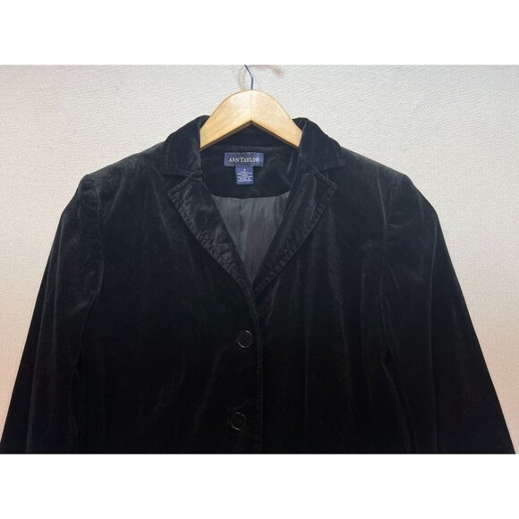 Ann Taylor Women's Button Front Velvet Preppy Blazer Size 4 Black Long Sleeve - Picture 4 of 11